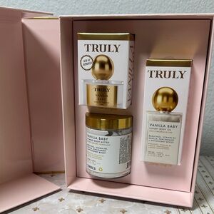 TRULY Vanilla Baby NEW IN BOX LIMITED PR SET